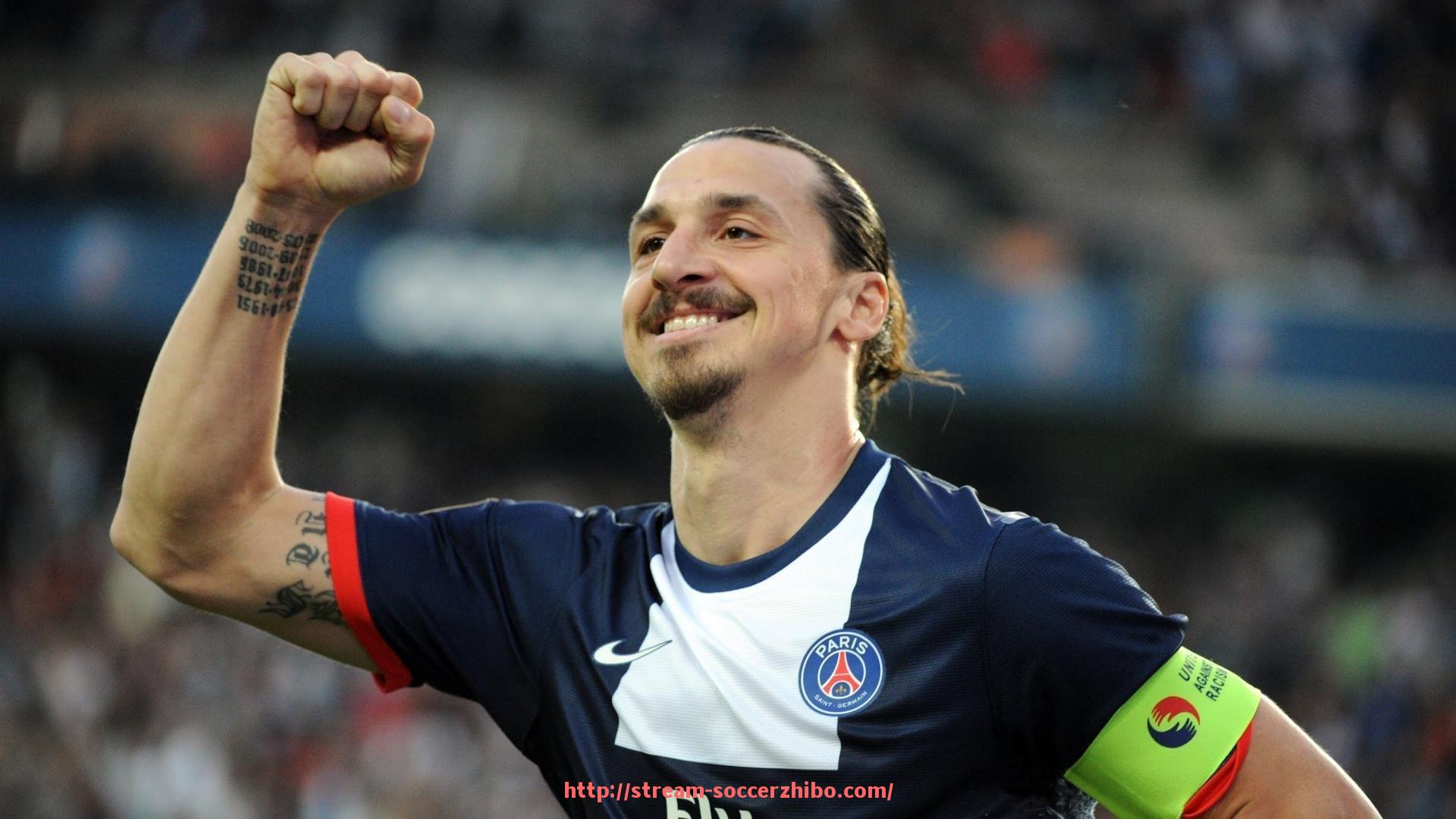 足球直播-火箭队灰色短袖服装款式及购买建议